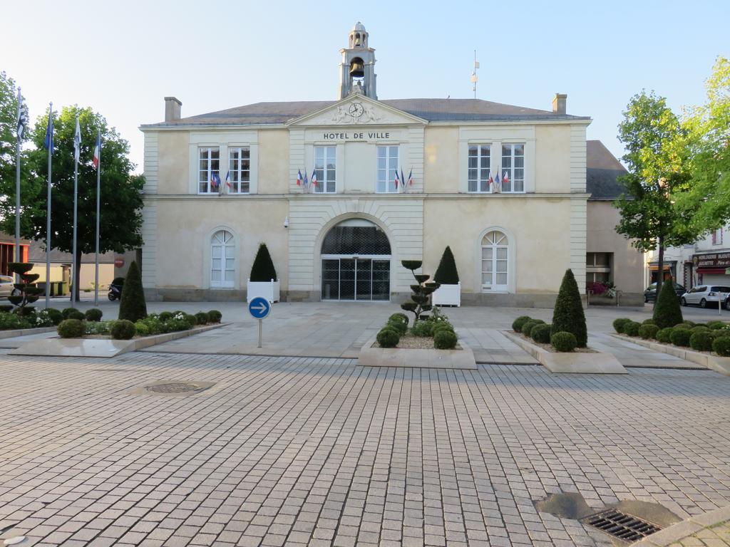 Appartement De Charme - Centre Ville Châteaubriant Exterior foto